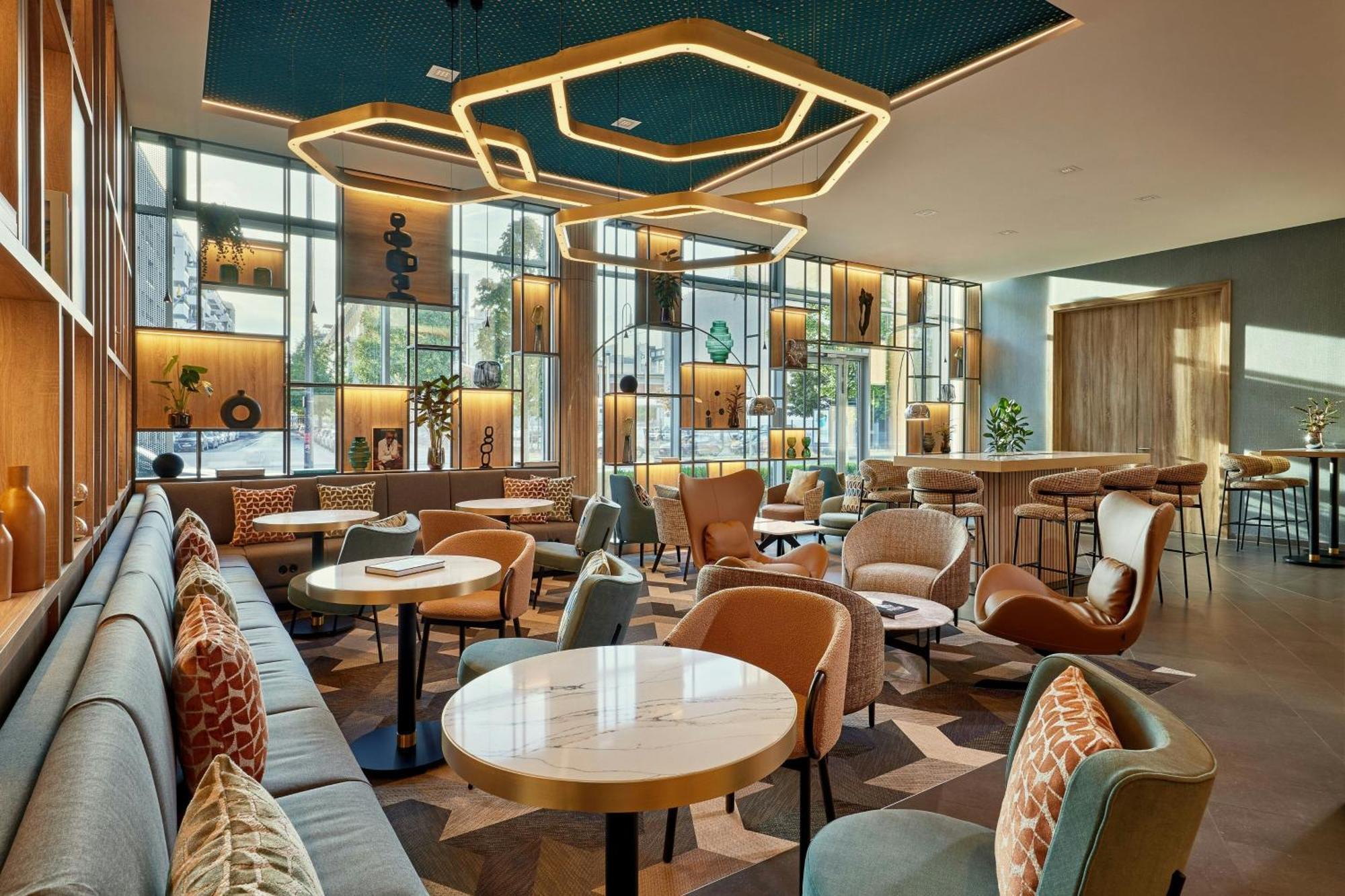 Hotel Courtyard Mitte 4*