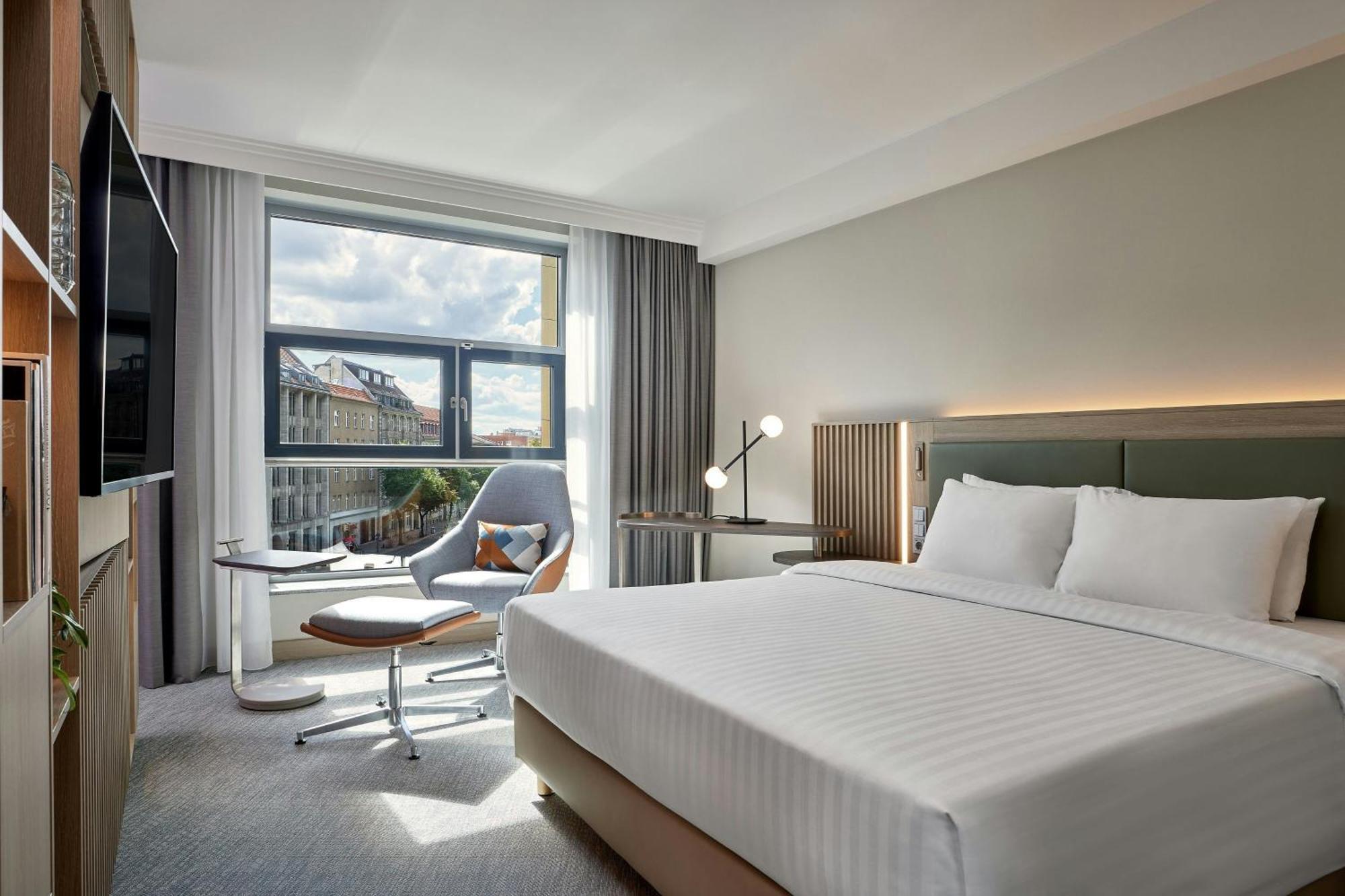 Courtyard Mitte 4*