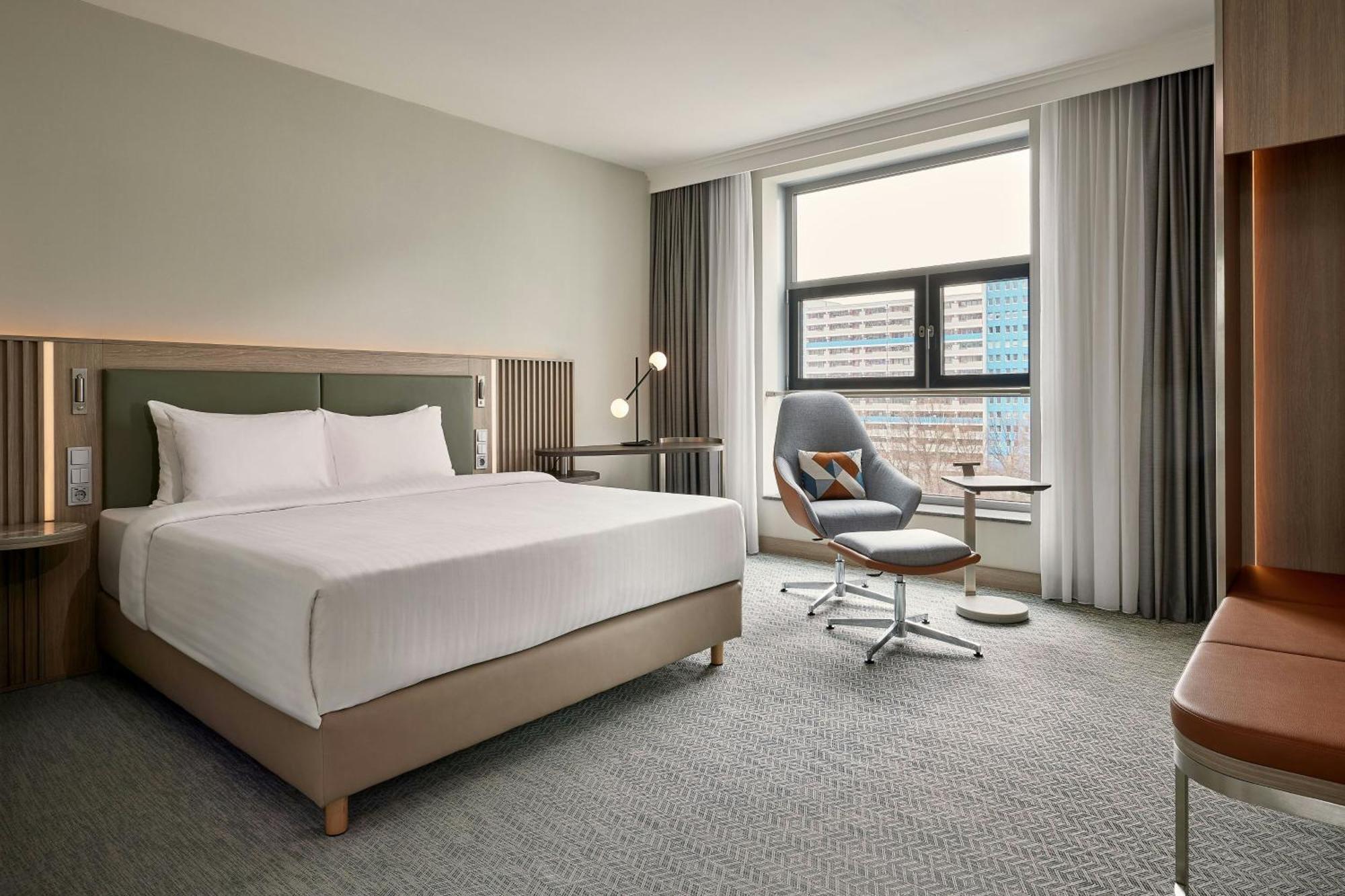 Hotel Courtyard Mitte 4*